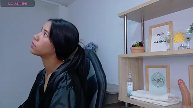 EmmiShery - Deepthroat