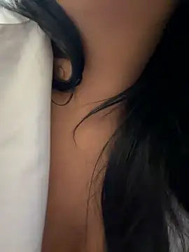 Tisha_Busty - TOP OFF+WALKING AROUND W NAKED BOOBS OMG
