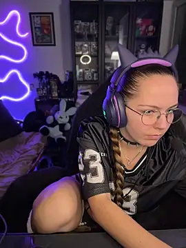 MaryPeach666 - Show Ass + Twerk + Ass Pic
