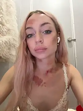 Melissa_grr - Show BOOBS right here! RISKY 🕸