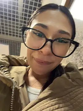 Aria51 - get completely NAKED in BUS 4 best view