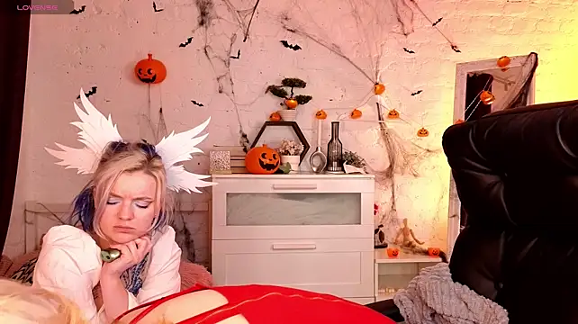Bluedew - Show ass in panties
