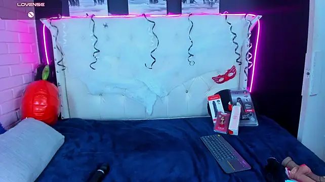 Victoria_kyler49 - 🔥Spank x6 in ass + 10 sec toy🥵