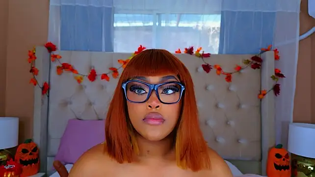 TiannahGlow - Warm Your Queen