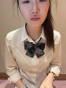 Zhenzhu443 - 上空乳夹三分钟