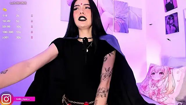 Emilielopezz - Deep Throat Challenge! Let’s see
