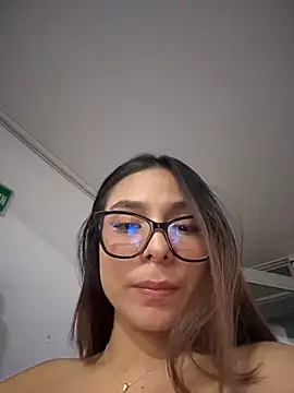 Amira_cute2 - put 2 finger inside pussy Sussy