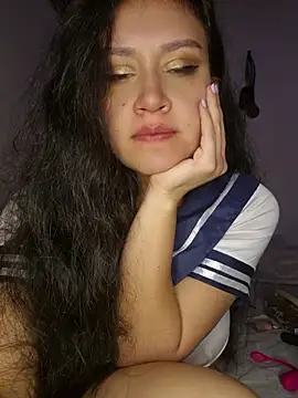 Lombarlana-89 - Show tits closer and bounce