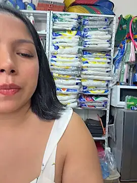 ISABELLA__LUNA - RIDE A DILDO WITHOUT MERCY