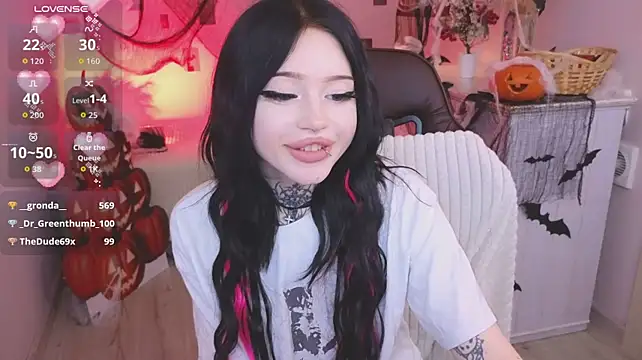 Emma_Kirks - body teasing