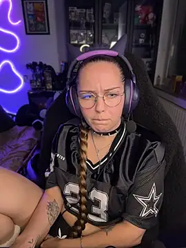 MaryPeach666 - Show Ass + Twerk + Ass Pic