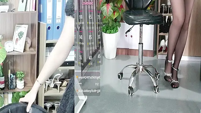 Zinna999 - Masturbating Dildoo