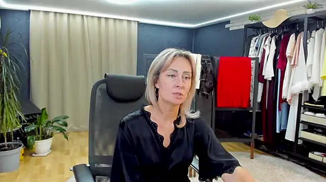 Julia_Cherry_