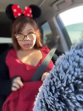 Moan4mona - Flash ass 🍑💦✨