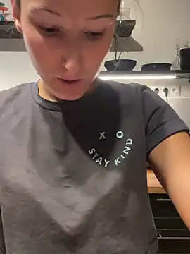 Spottyyy - Slap my naked ass 5x 🔥😈
