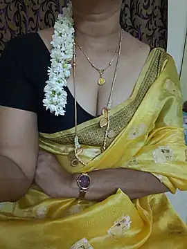 Tamil_rose471