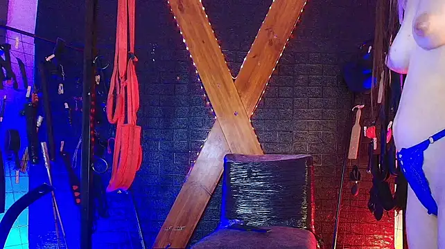 Gaby_And_Max_Bdsm - WOODEN PALL X20😈