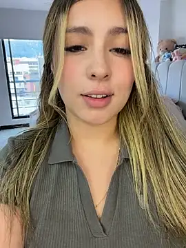 Cloee_Rainbow1 - Open and show your little anus 🫨👀🥵