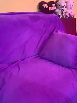 MelaniieBrown_ - Bounce my tits +saliva 💦🩷