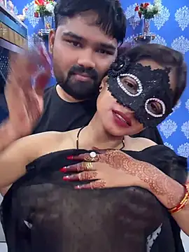 ADV_AYESHA - Public showing boobsss