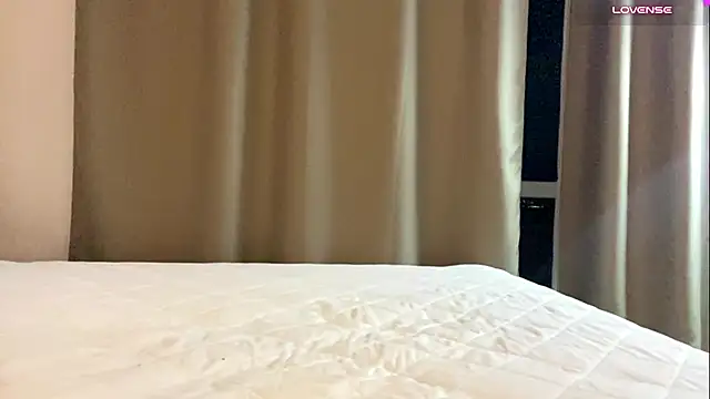 AnnabellBloss - shake little booty