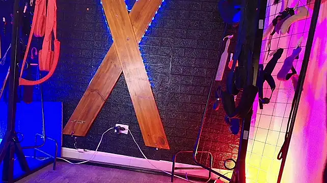 Gaby_And_Max_Bdsm - WOODEN PALL X20😈
