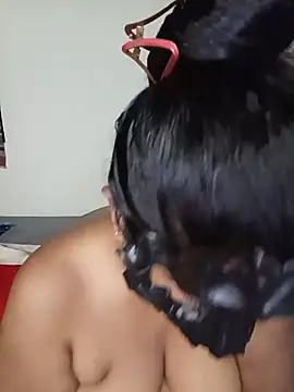 Maskedcurves - Public booby oil show