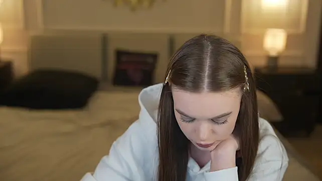 Zlata_Sky - finger in ass