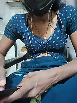 Sujjisexyy - To pay son’s school fee