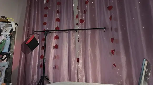 Carolina_Leep - Blow kiss :3
