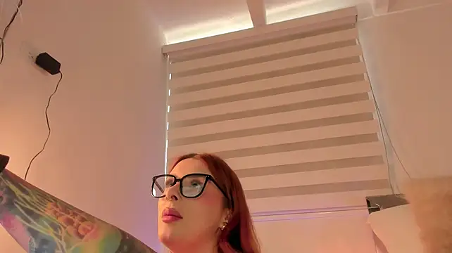 Alissonroses - Get naked and cream