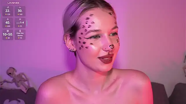 RanyThomson - SHOW PUSSY