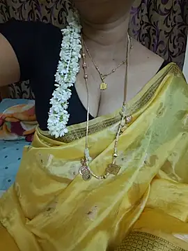 Tamil_rose471