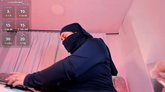 Dainha - Play with dildo in my pussy 5 min 🤤🤤