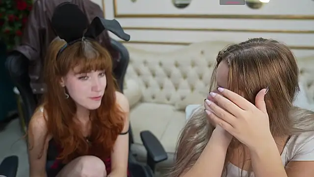 LilySweet054 - doggy 1 girl