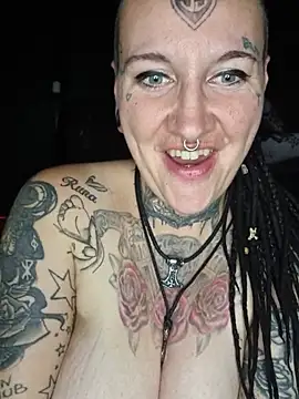 TatooShieldmaid94 - Welcome Back have fun make me wet 🔥💦