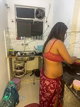 Maya_BDSM - 2 dildo in her pussy at the same time