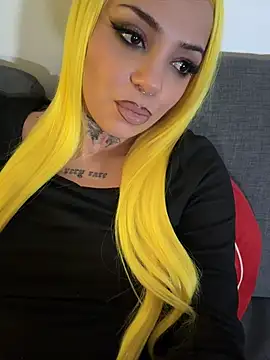 KiraQuinn1 - rub clit