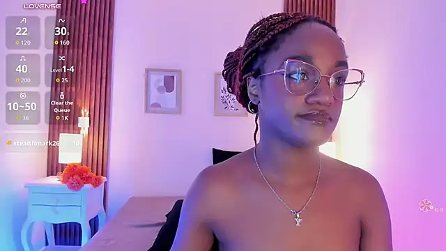 Chloebrunnie - Spread shaved pussy and ass