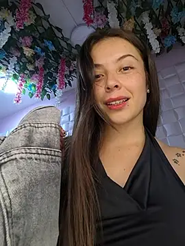 Emmasweet_Val - Muéstrame tus ricas tetas 🥵