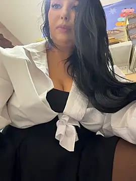 Tisha_Busty