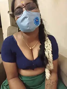 Tamilyazhini19