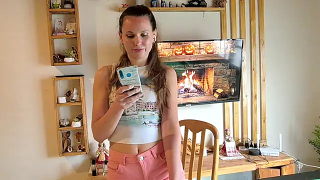 JacklynSwisshelm - Dance on the chair with my cute ass