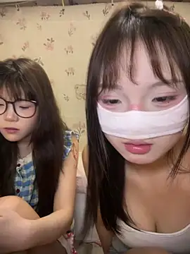 Rocket-Girl - 饥饿鲍鱼想爸爸肉棒插骚逼