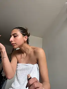 Ameellie - OIL IN BOOBS+LASTTIP 2 min TOY