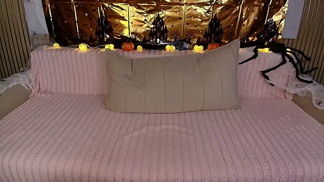 Yumikosan - spread and spank creamy pussy