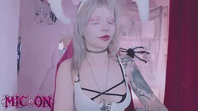 EffieRay - 🖤MASSAGE TITS WITH CREAM🖤