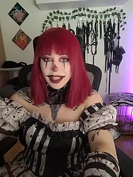 Divine_eve - top off and tits play