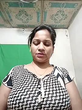 Payel_50 - 5 minute fingering show
