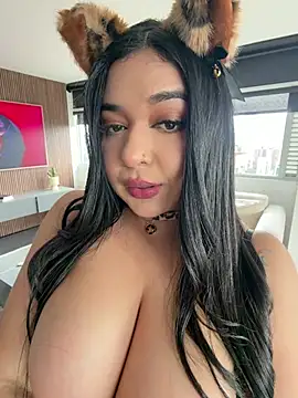 BeccaLenss - Let me see that wet pussy 👅